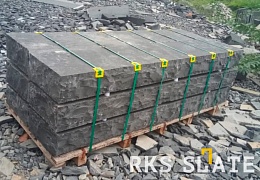 Ступень из камня, Belgian Black, колотая, 1000х300х150 мм