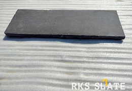 Ступень из камня, Belgian Black, колотая, 350х30 мм