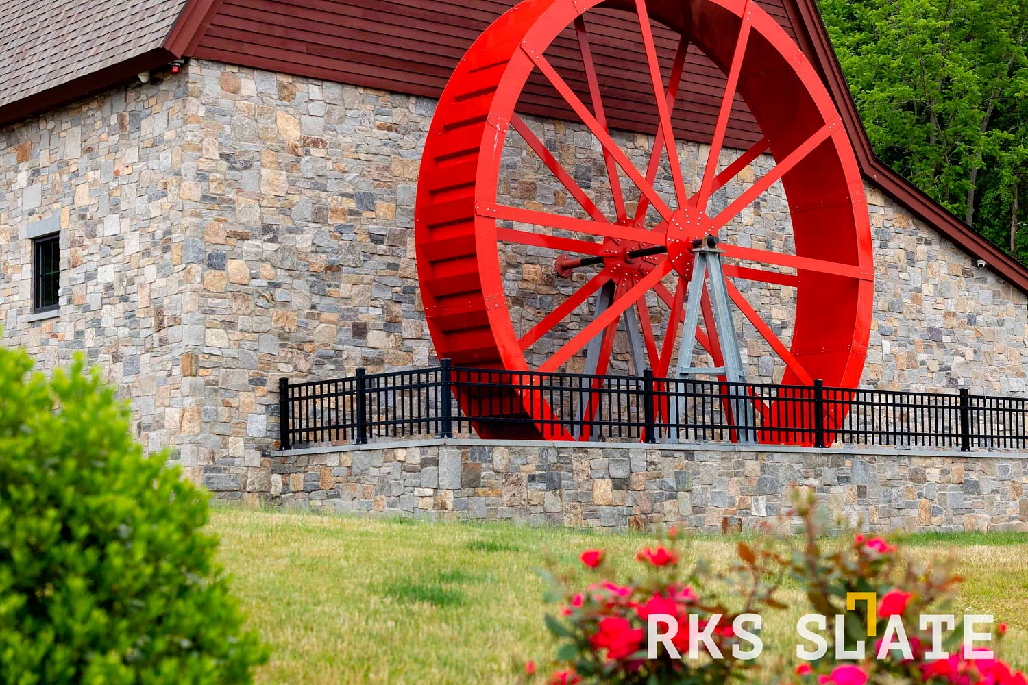 Превратите свой дом в замок: Элегантность и долговечность с RKS SLATE Portland Blend Castle!
