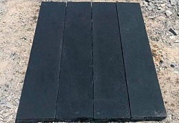 Ступень из камня, Belgian Black, колотая, 350х30 мм