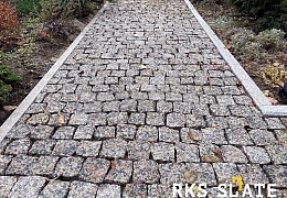 Гранитная брусчатка Южно-Султаевская, колотая 100х100 мм