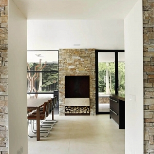 Камень облицовочный для каминов и печей в интерьере RKS SLATE Кварцит Multi Quartz Country