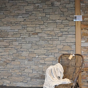 Натуральный камень в интерьере 3D панели RKS SLATE Кварцит Sesame Yellow Country