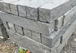 Палисад из камня, Belgian Black, колотый, 100х100х1000 мм