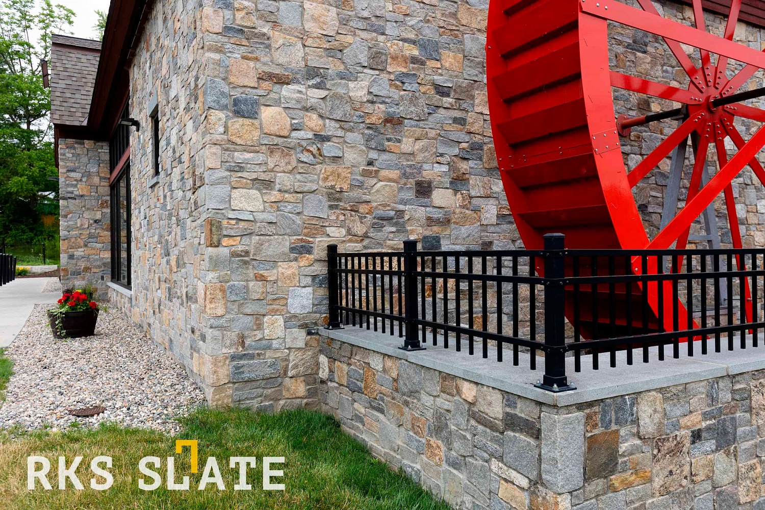 Превратите свой дом в замок: Элегантность и долговечность с RKS SLATE Portland Blend Castle!