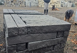 Палисад из камня, Belgian Black, колотый, 100х100х1000 мм